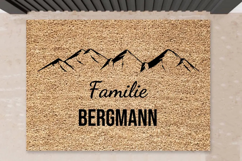Mountain Lover - Personalisierte Fußmatte für Familien