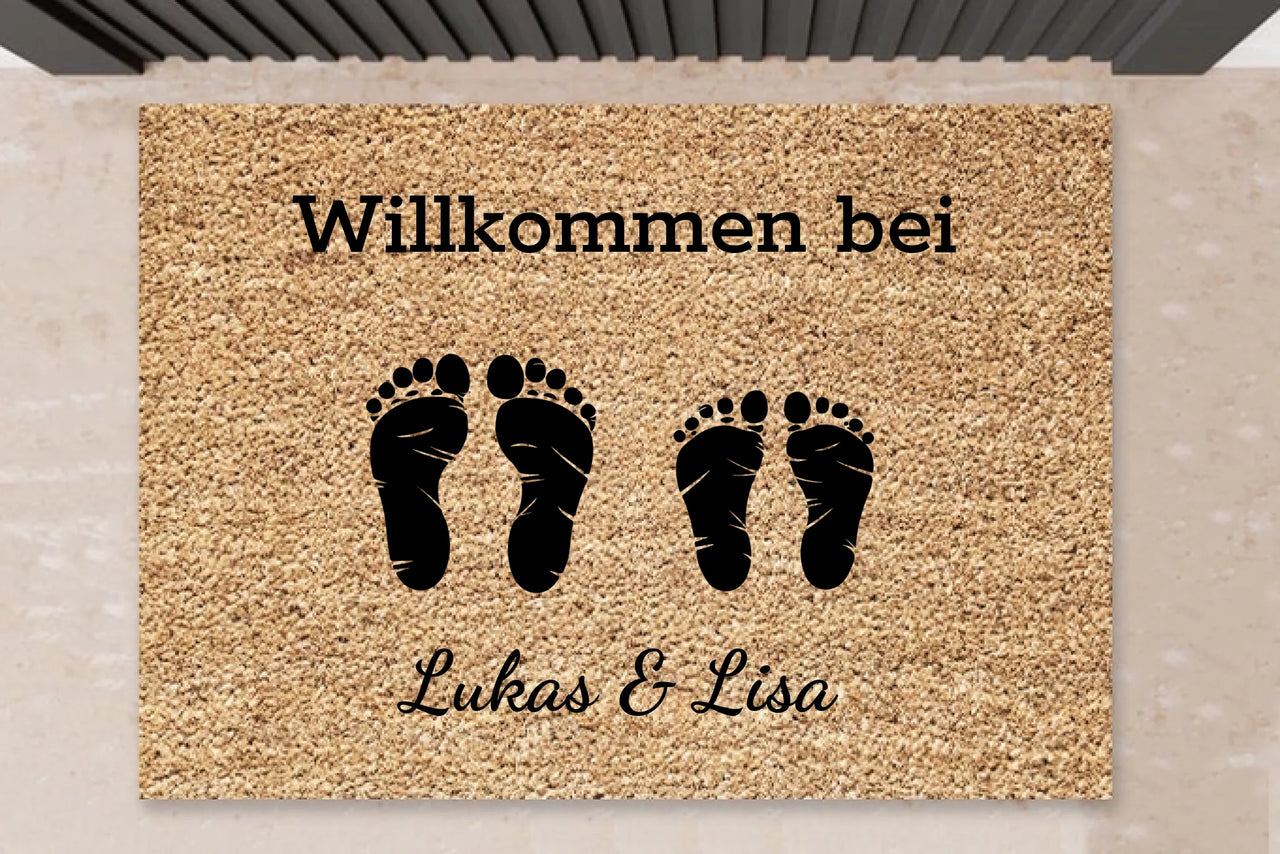 Personalisierte Fußmatte Familie - "Fußabdrücke mit Namen"